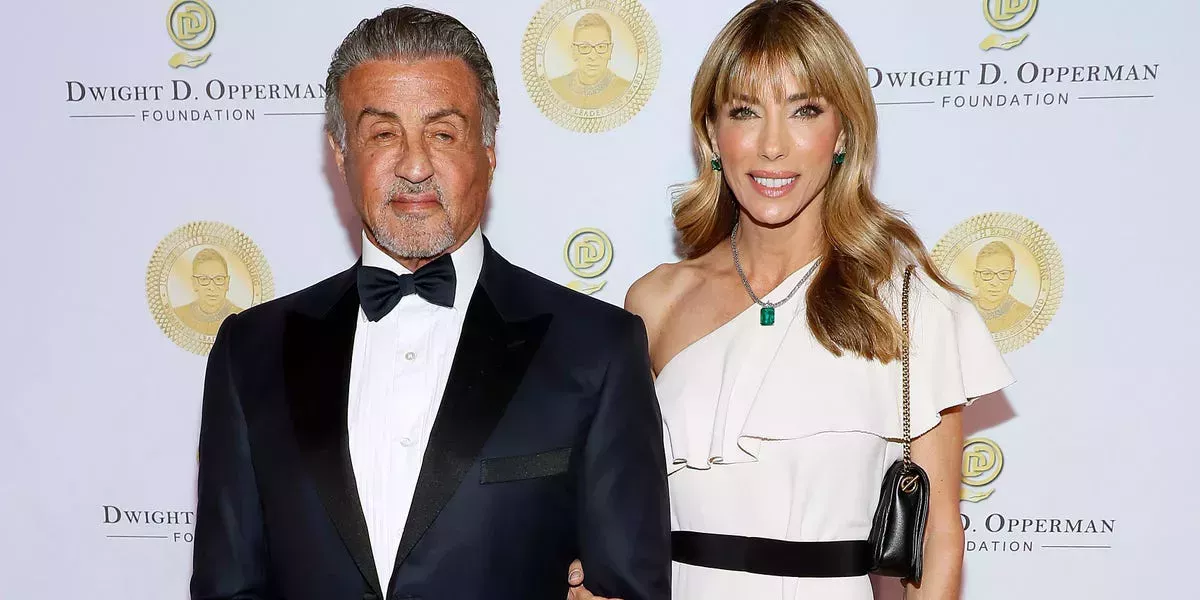 Sylvester Stallone negó haber ocultado bienes conyugales en su divorcio. Mientras tanto, también se niega a dejar su casa conjunta.