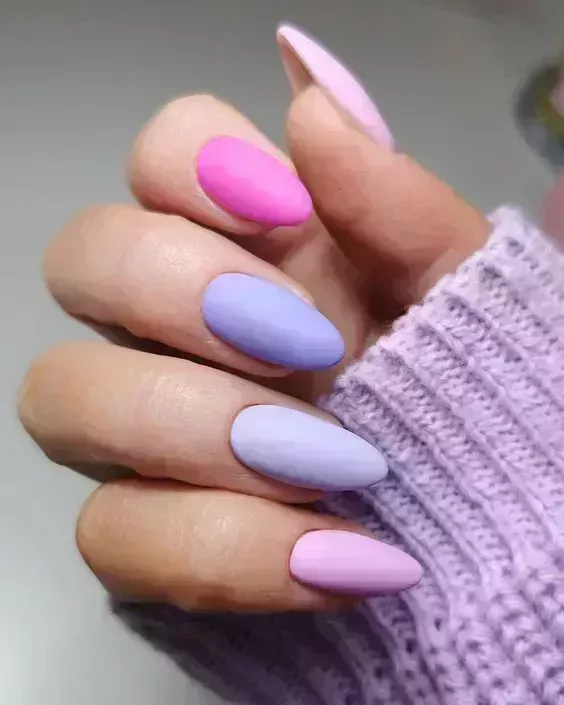 15 bonitos y modernos diseños de uñas de primavera para adolescentes