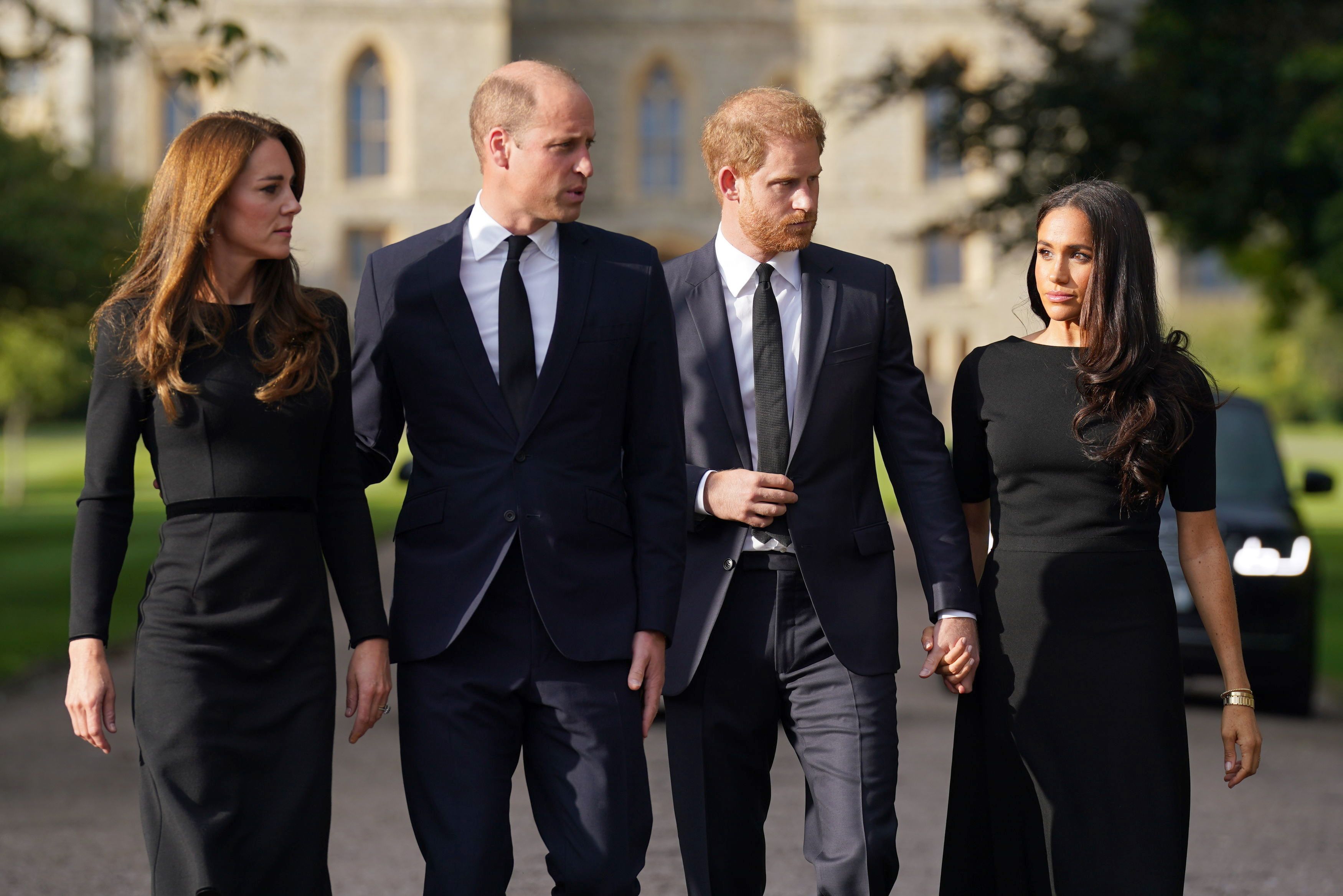 Kate Middleton y el príncipe Guillermo se habrían sentido "aliviados" por la salida de Meghan y Harry del Reino Unido tras el "drama