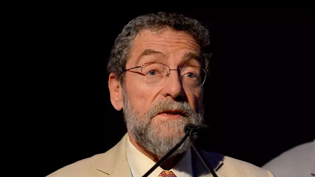 Lenny Lipton, pionero de la tecnología cinematográfica 3D y letrista de