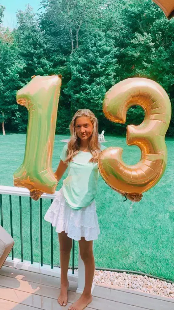 25 trajes de cumpleaños perfectos y bonitos para adolescentes