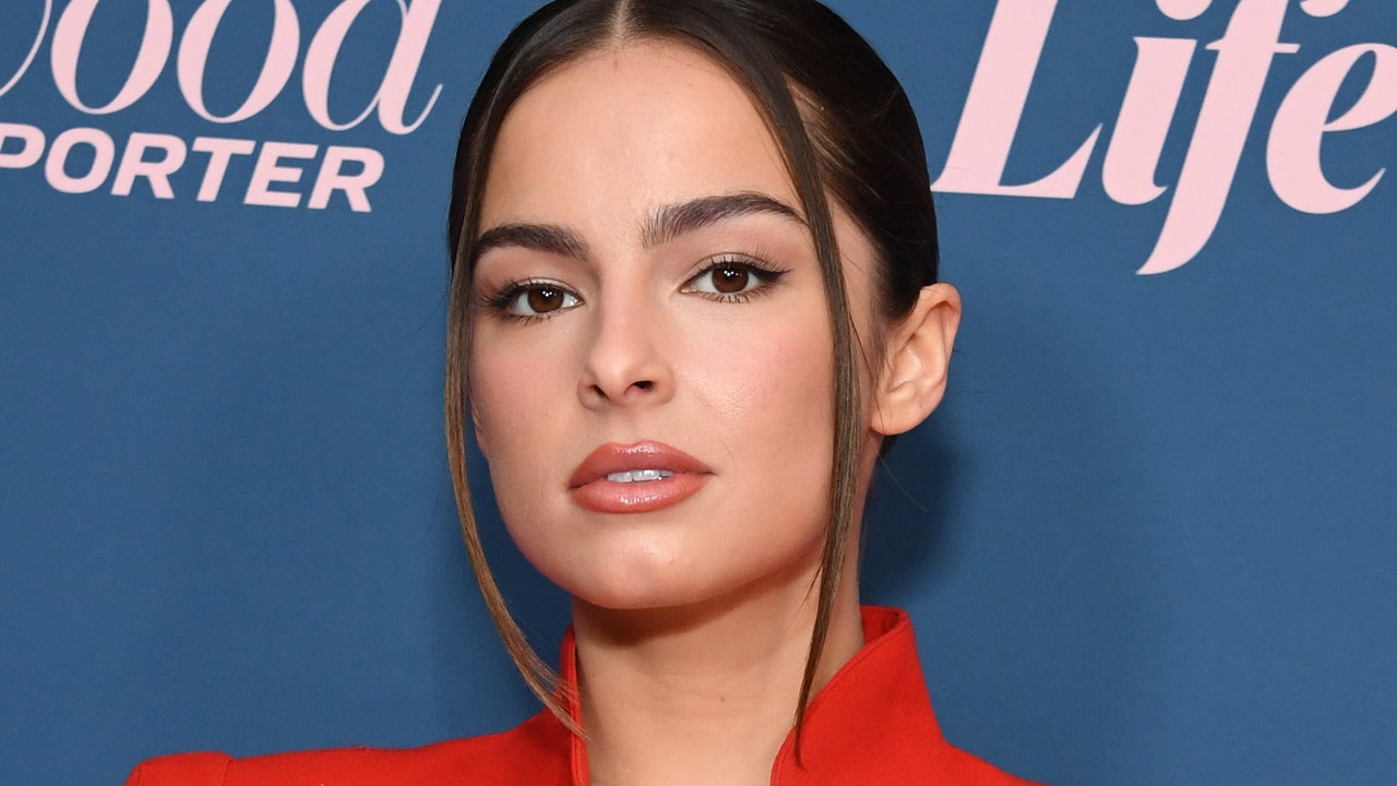 El traje vintage de Mugler de Addison Rae tiene más estructura que mi vida