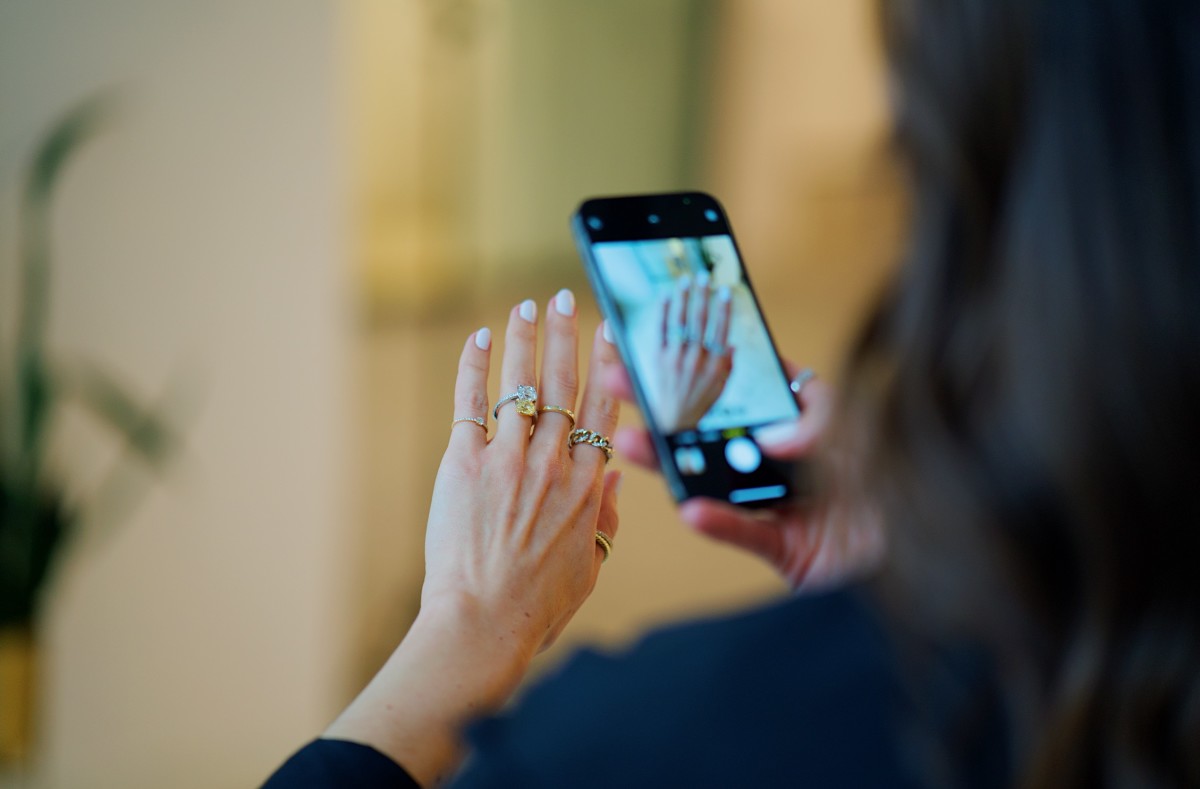 Las marcas de joyería se apuntan al "Bling-a-Thon" de Instagram