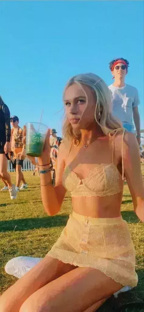 Los 50 mejores modelitos para Coachella en 2023