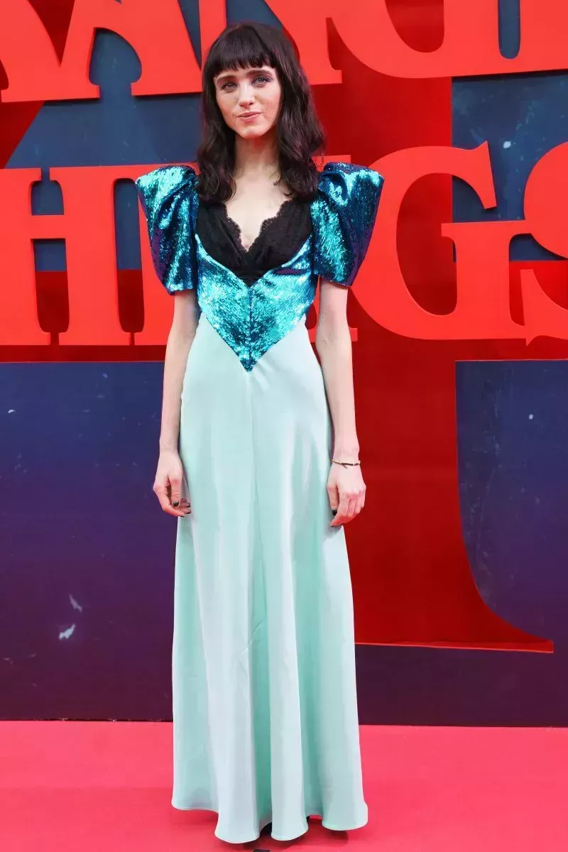 Natalia Dyer tiene algunos momentos icónicos en la alfombra roja: Fotos