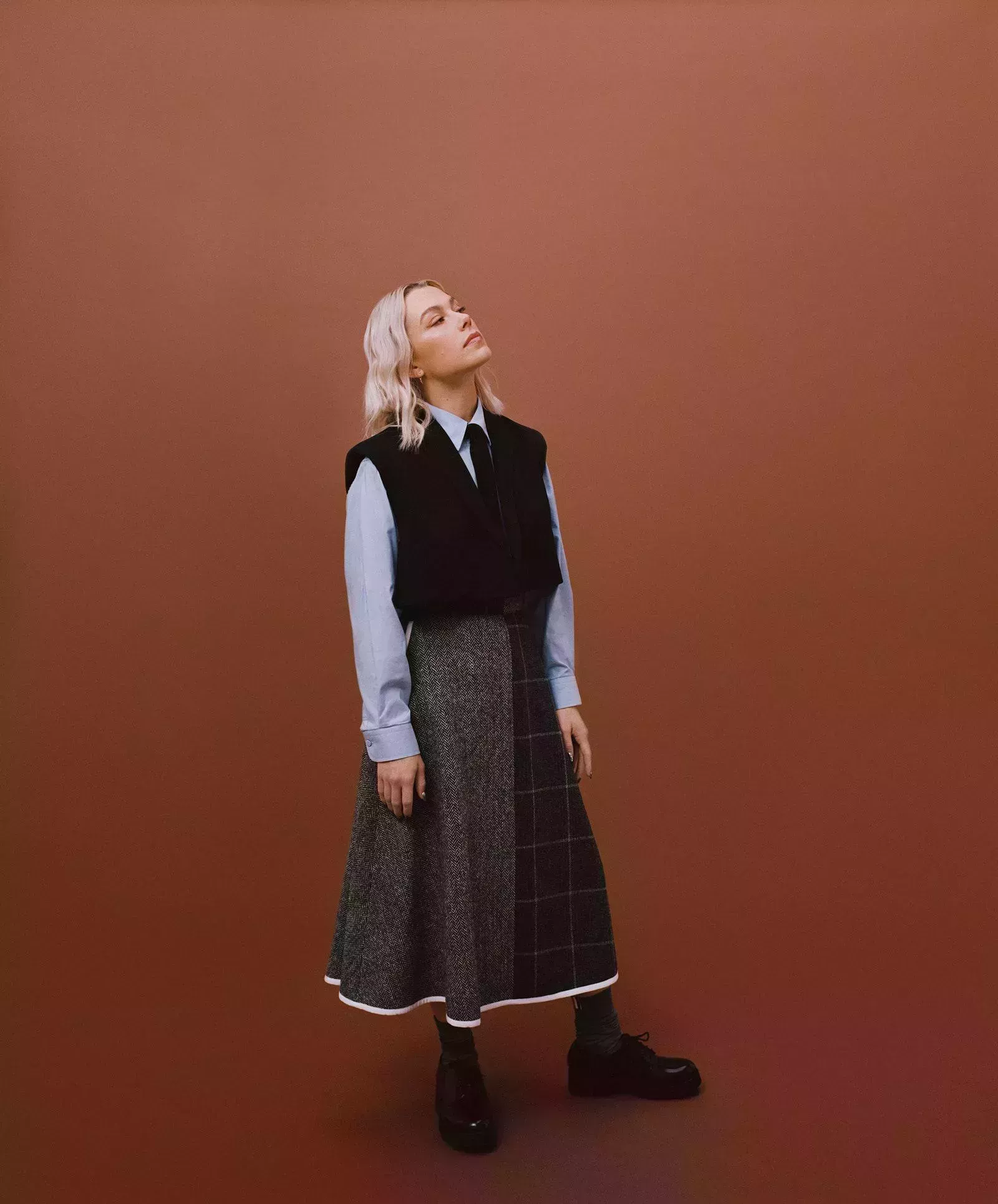 Phoebe Bridgers quiere que sepas que es sano estar enfadado