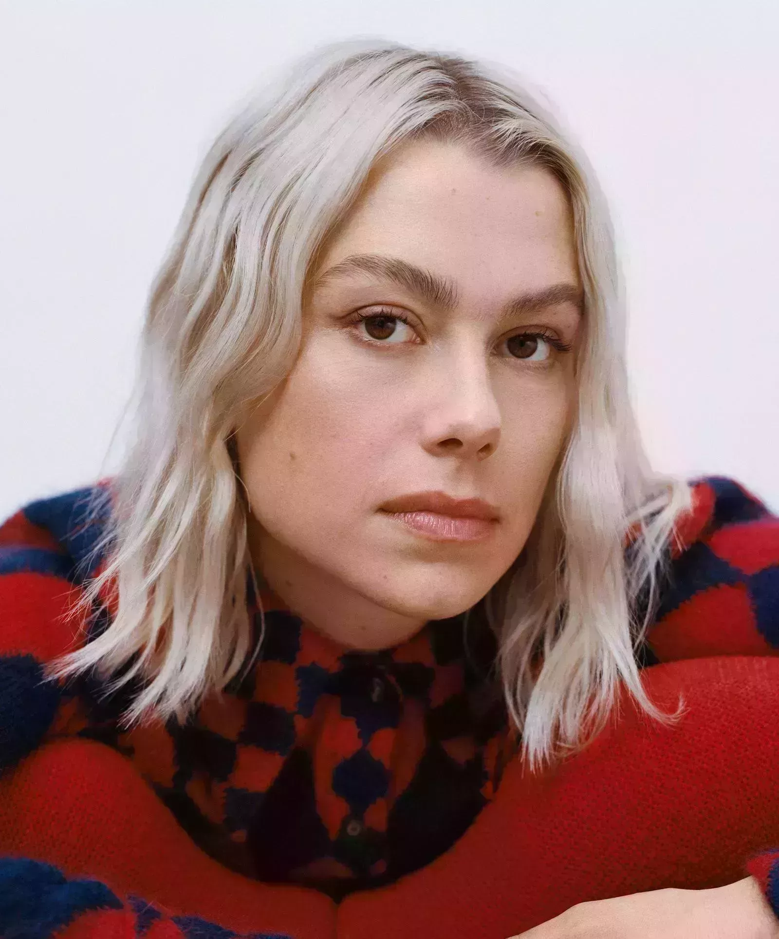 Phoebe Bridgers quiere que sepas que es sano estar enfadado