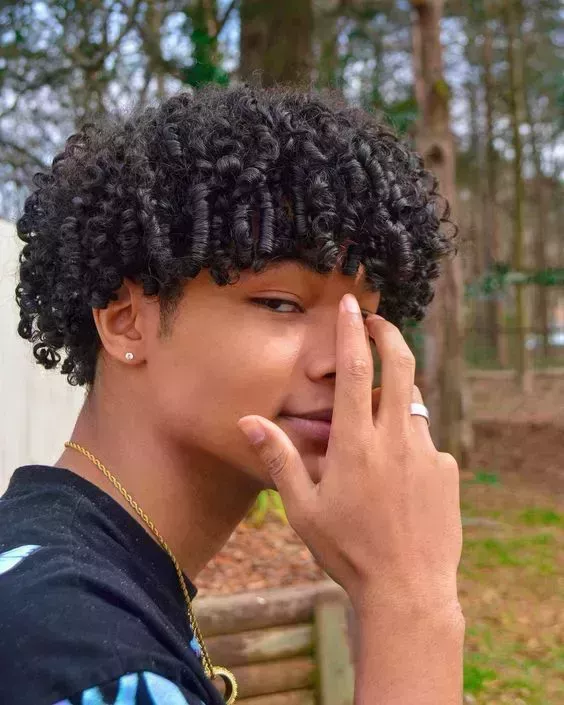 25 Mejores Peinados para Adolescentes Negros