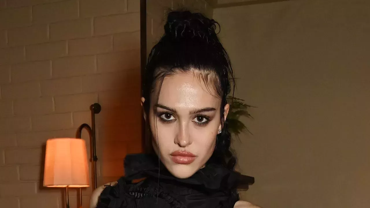 La modelo Amelia Gray Hamlin lució el corsé más intenso