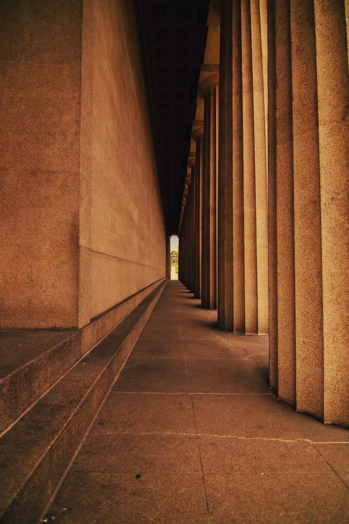 Un homenaje: El Edificio de la Mujer