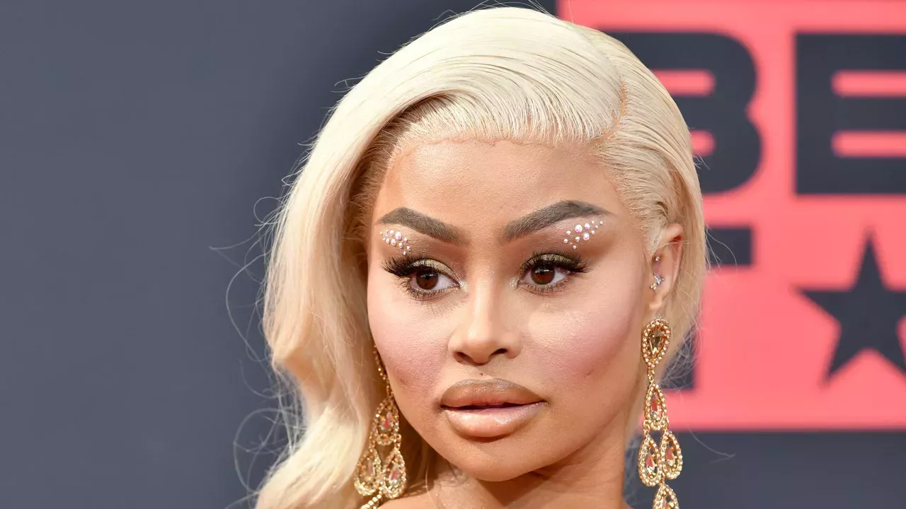 Blac Chyna acaba de borrarse su tatuaje 