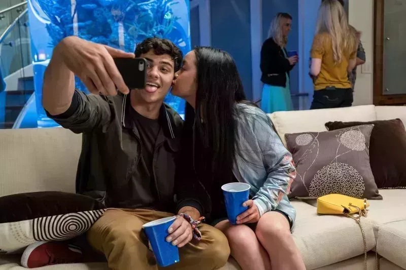 Cronología completa de la amistad entre Lana Condor y Noah Centineo