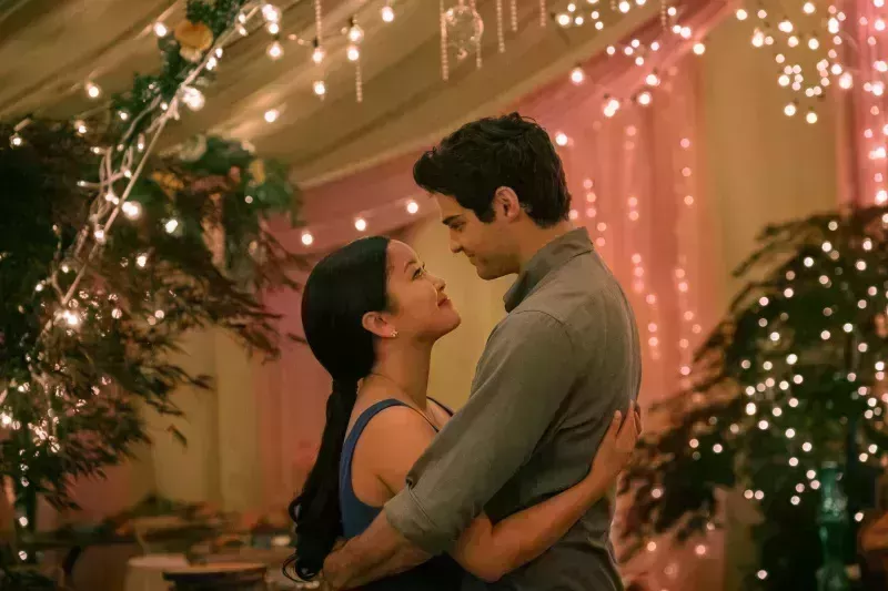 Cronología completa de la amistad entre Lana Condor y Noah Centineo