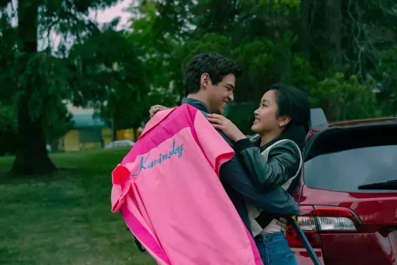 Cronología completa de la amistad entre Lana Condor y Noah Centineo