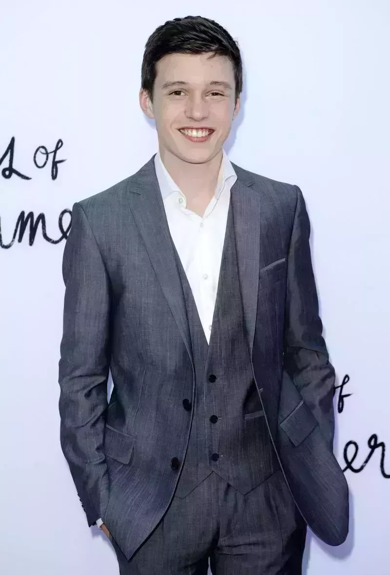 La transformación de Nick Robinson a lo largo de los años En imágenes