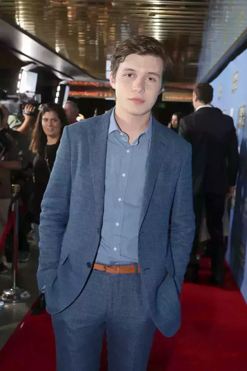 La transformación de Nick Robinson a lo largo de los años En imágenes