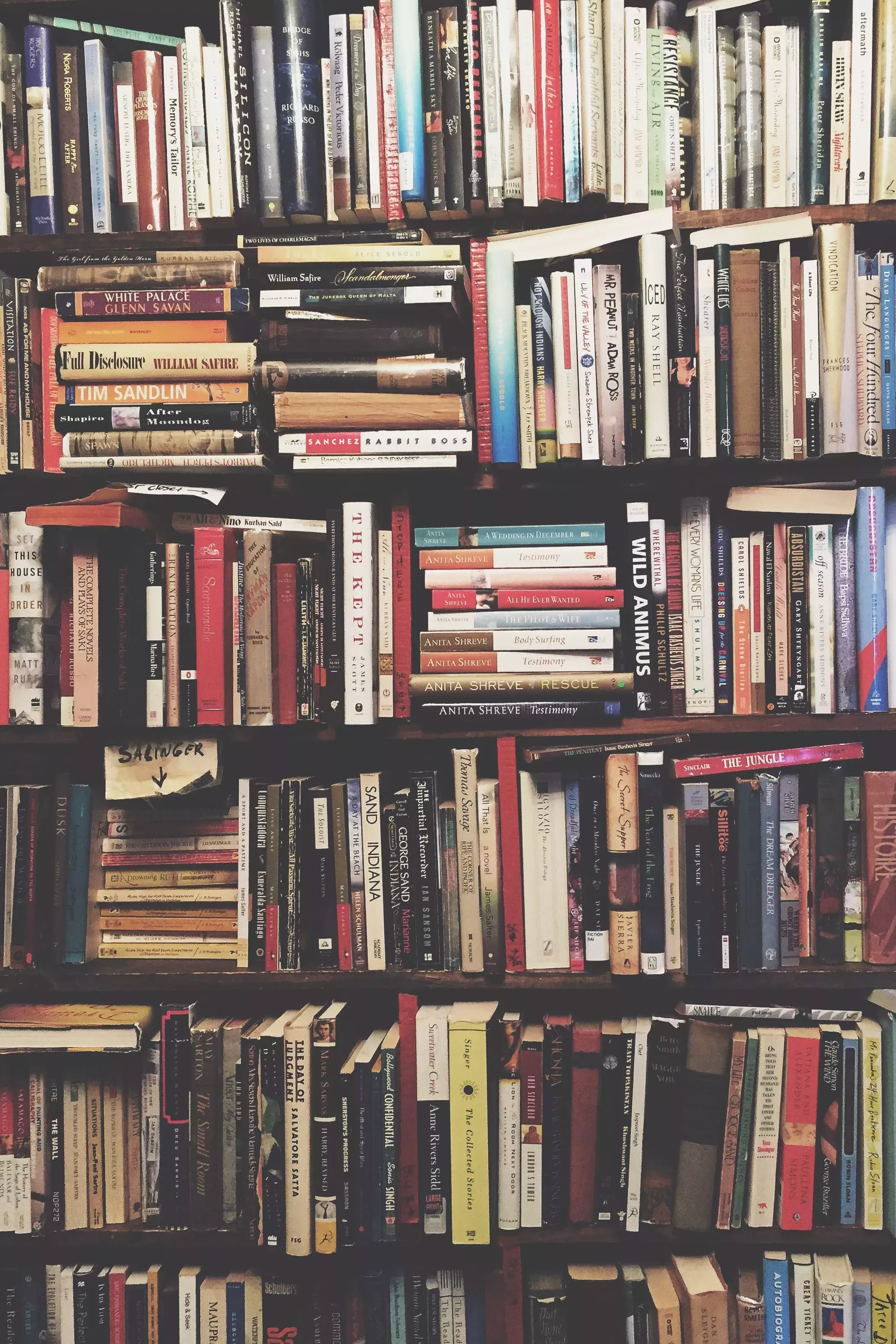 Por qué los estudiantes deben leer libros prohibidos en 2023
