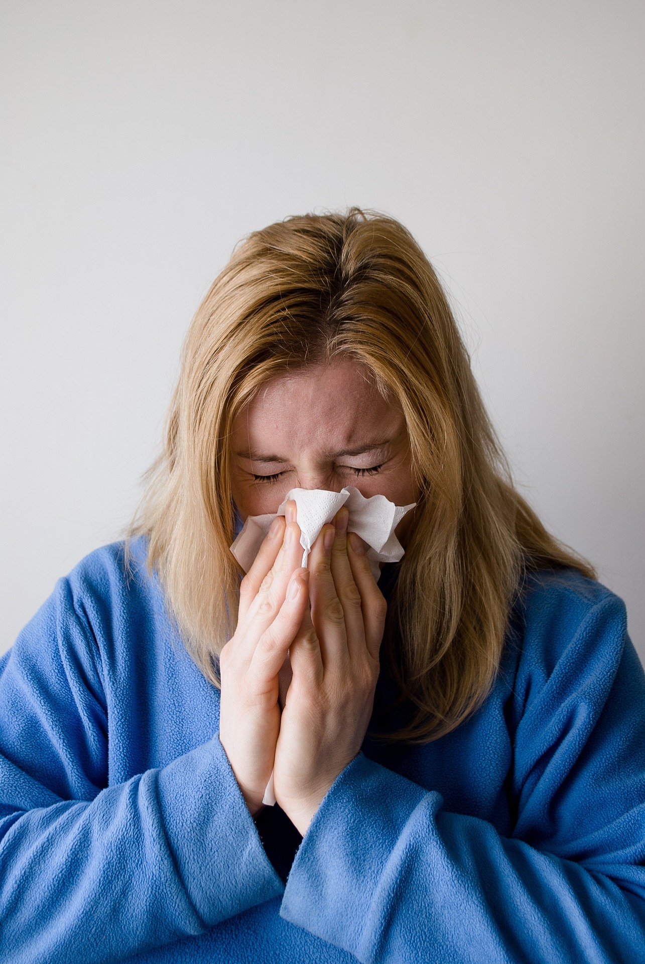 Cómo controlar las alergias estacionales en la escuela: Consejos para las adolescentes