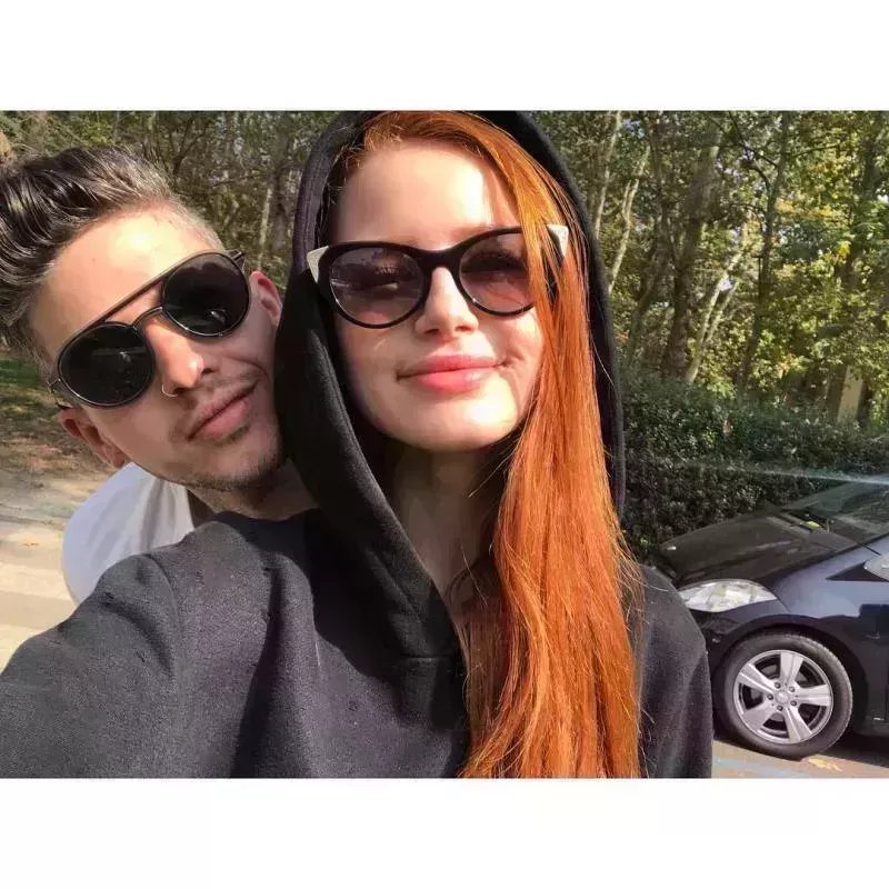 Cronología completa de la relación y ruptura de Madelaine Petsch y Travis Mills