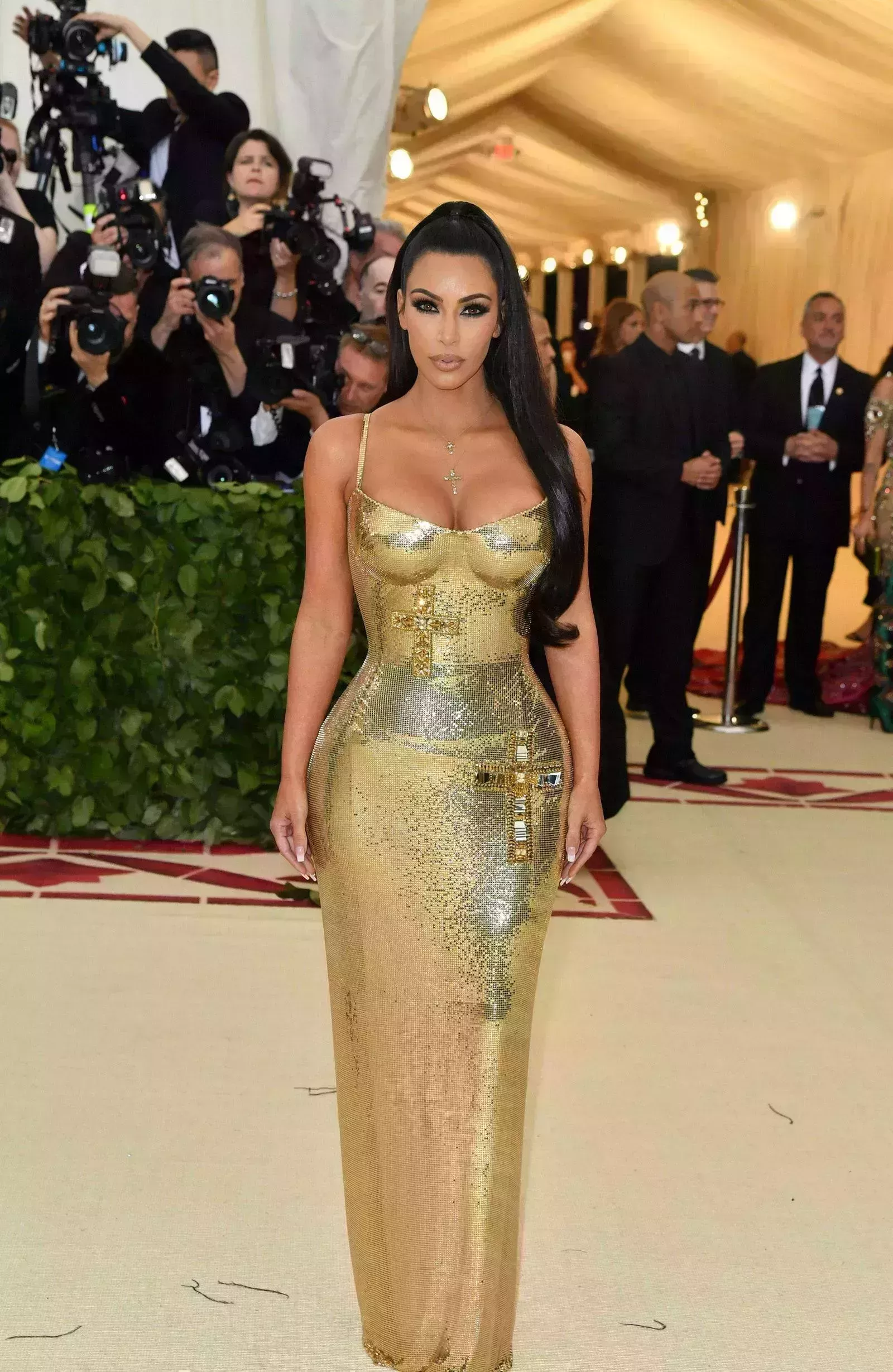 Todos los looks de las Kardashian en la Gala del Met a lo largo de los años