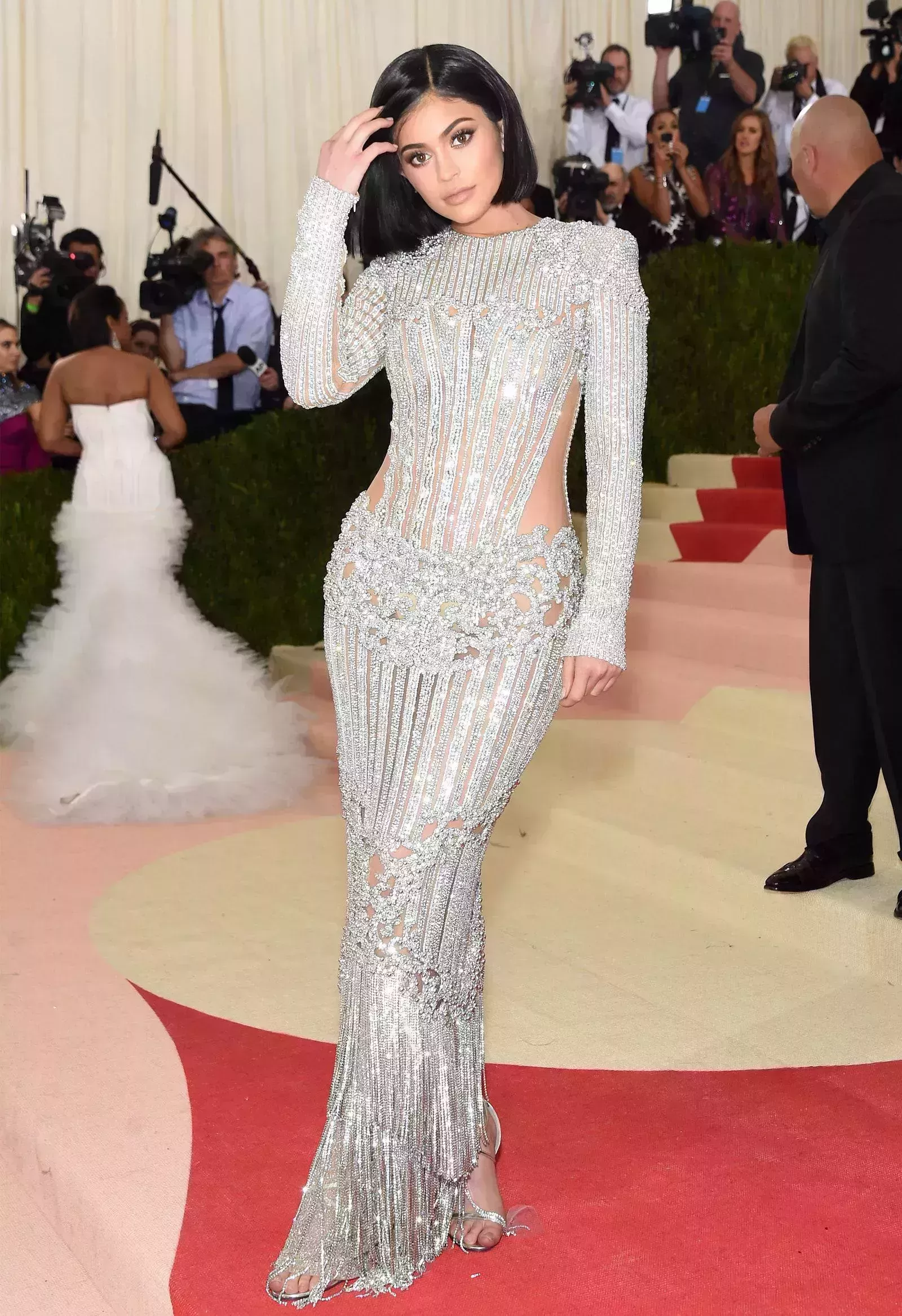 Todos los looks de las Kardashian en la Gala del Met a lo largo de los años