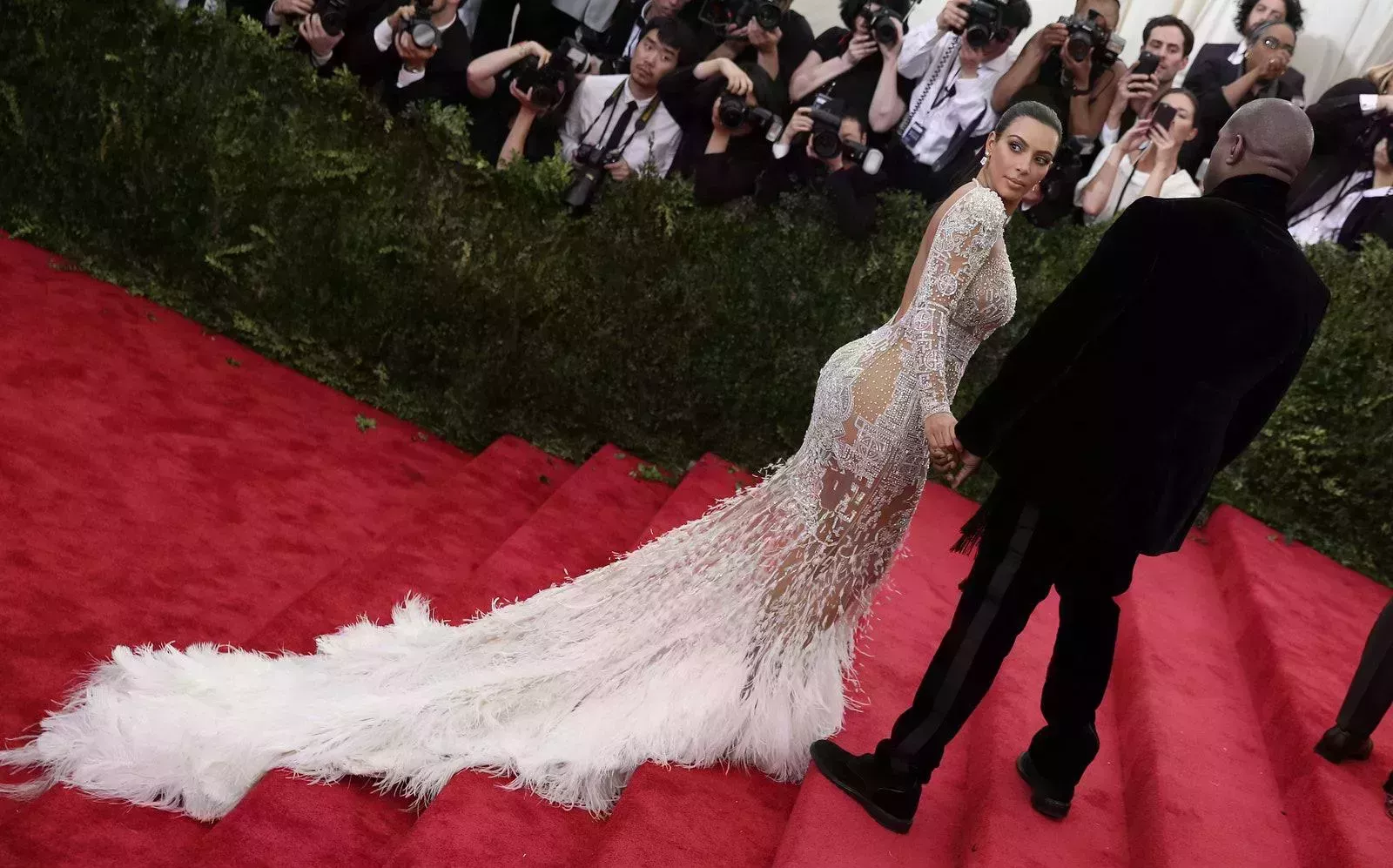 Todos los looks de las Kardashian en la Gala del Met a lo largo de los años