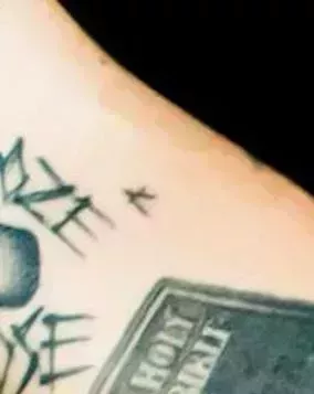 Todos los tatuajes de Harry Styles, explicados