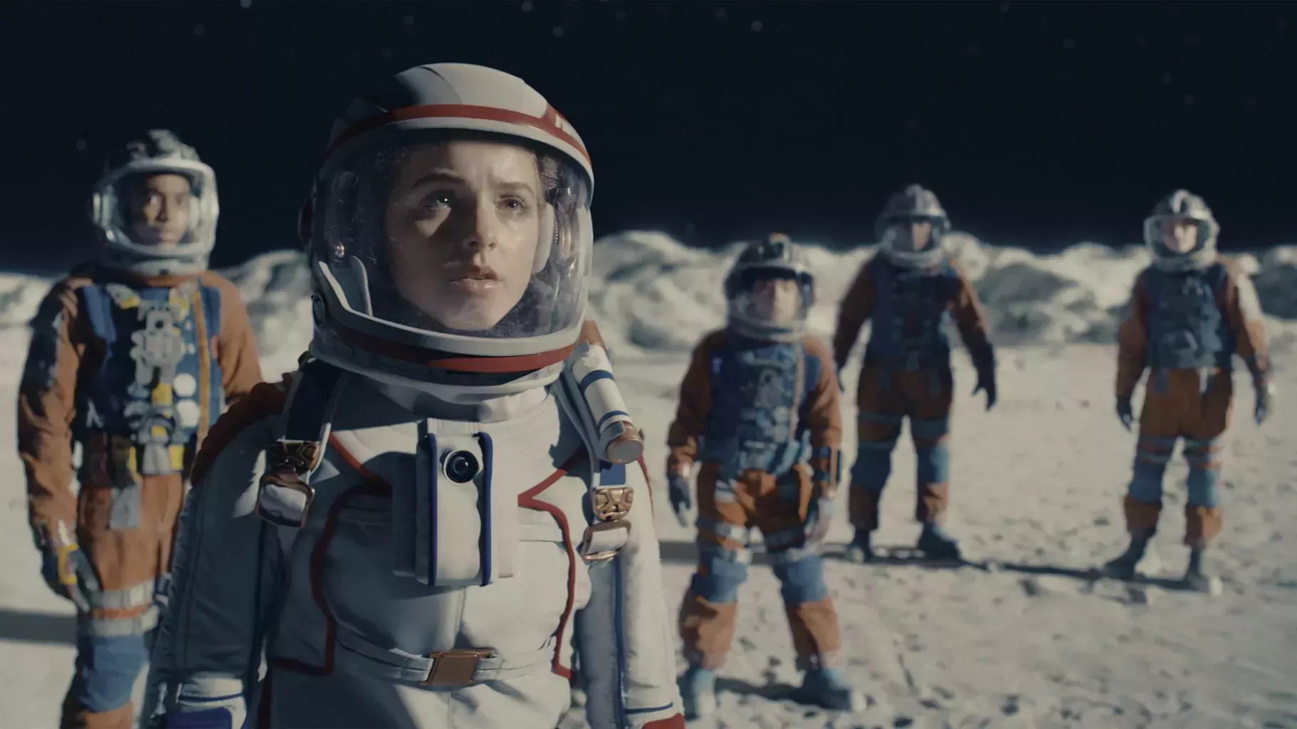 Crítica de 'Crater': La divertida aventura de Disney+ lleva a sus jóvenes héroes de viaje a la Luna