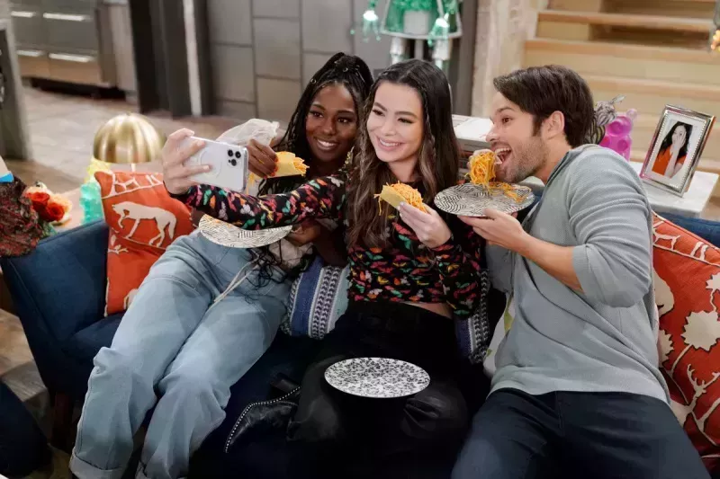 El reparto de iCarly anuncia la tercera temporada: todo lo que sabemos hasta ahora