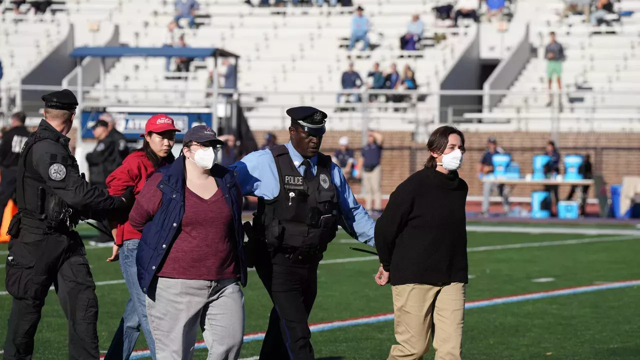 Estos estudiantes de UPenn fueron arrestados por una protesta de bienvenida