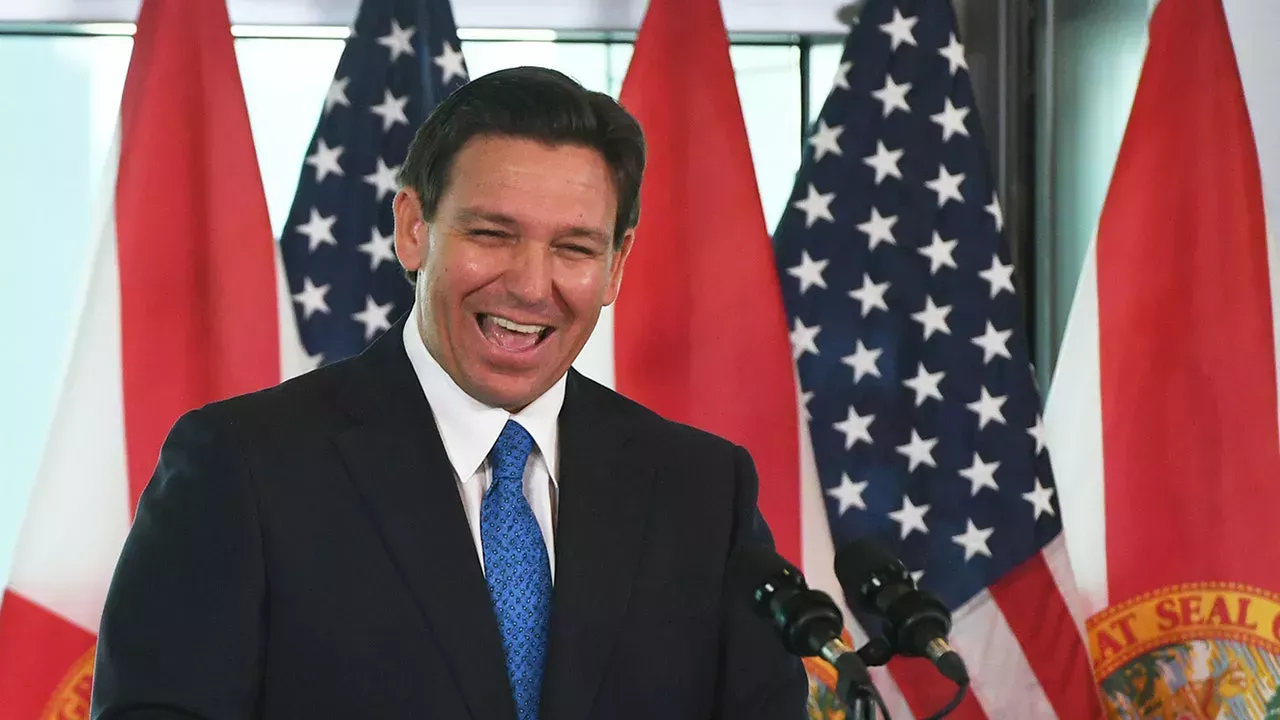 Lo que Ron DeSantis acaba de hacer a los derechos trans en Florida