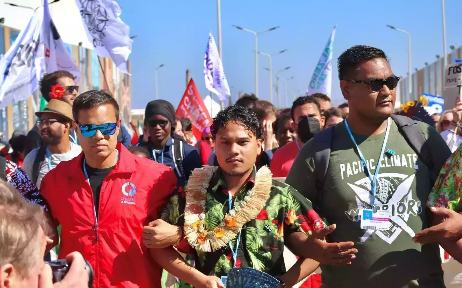 Los guerreros del clima del Pacífico luchan, no se ahogan