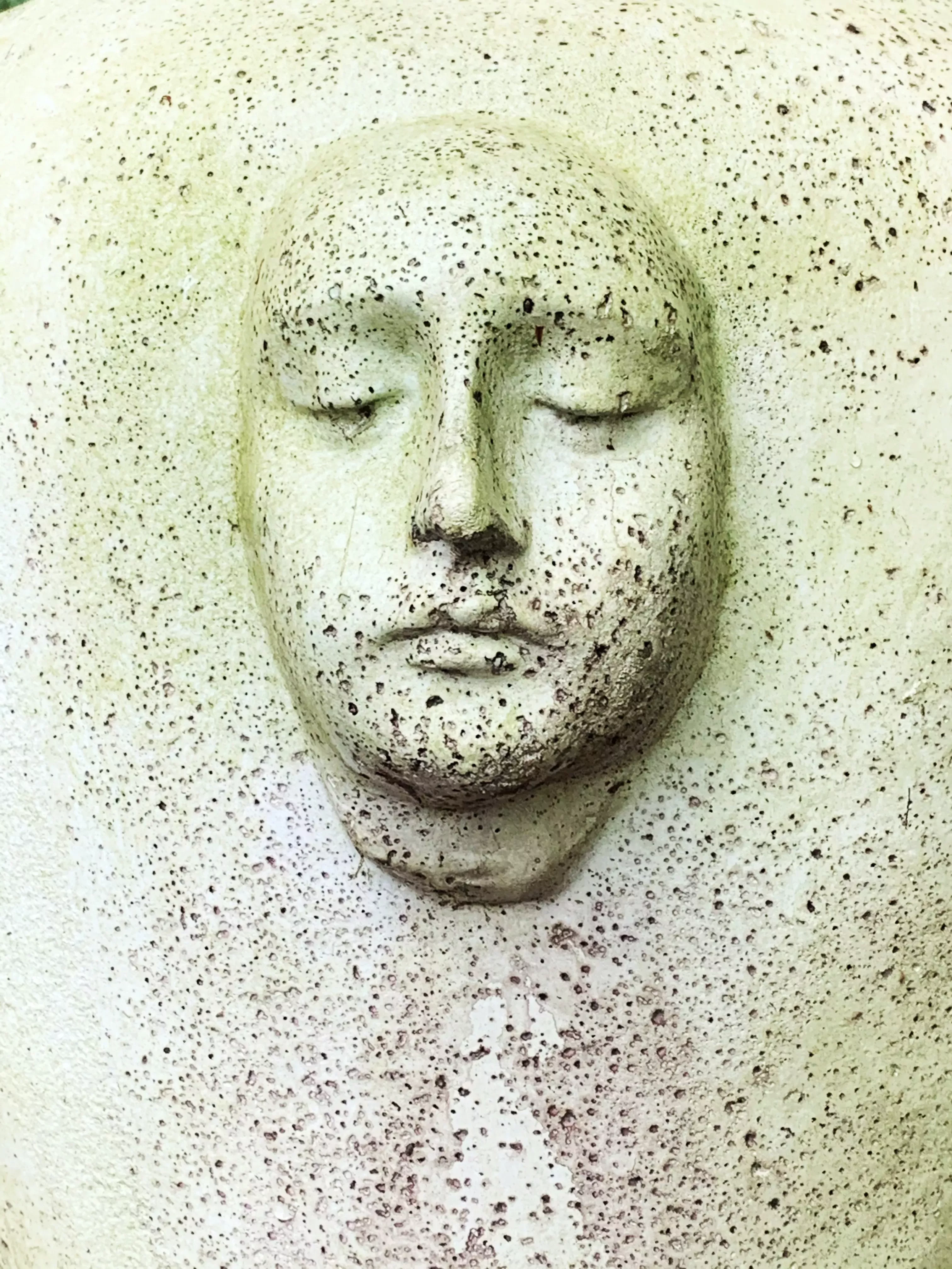 Desenmascarar la autenticidad: Equilibrio entre la personalidad y la identidad propia