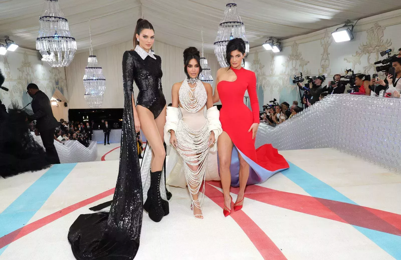 Esta es la razón por la que Kendall Jenner evitó a sus hermanas en la Gala Met