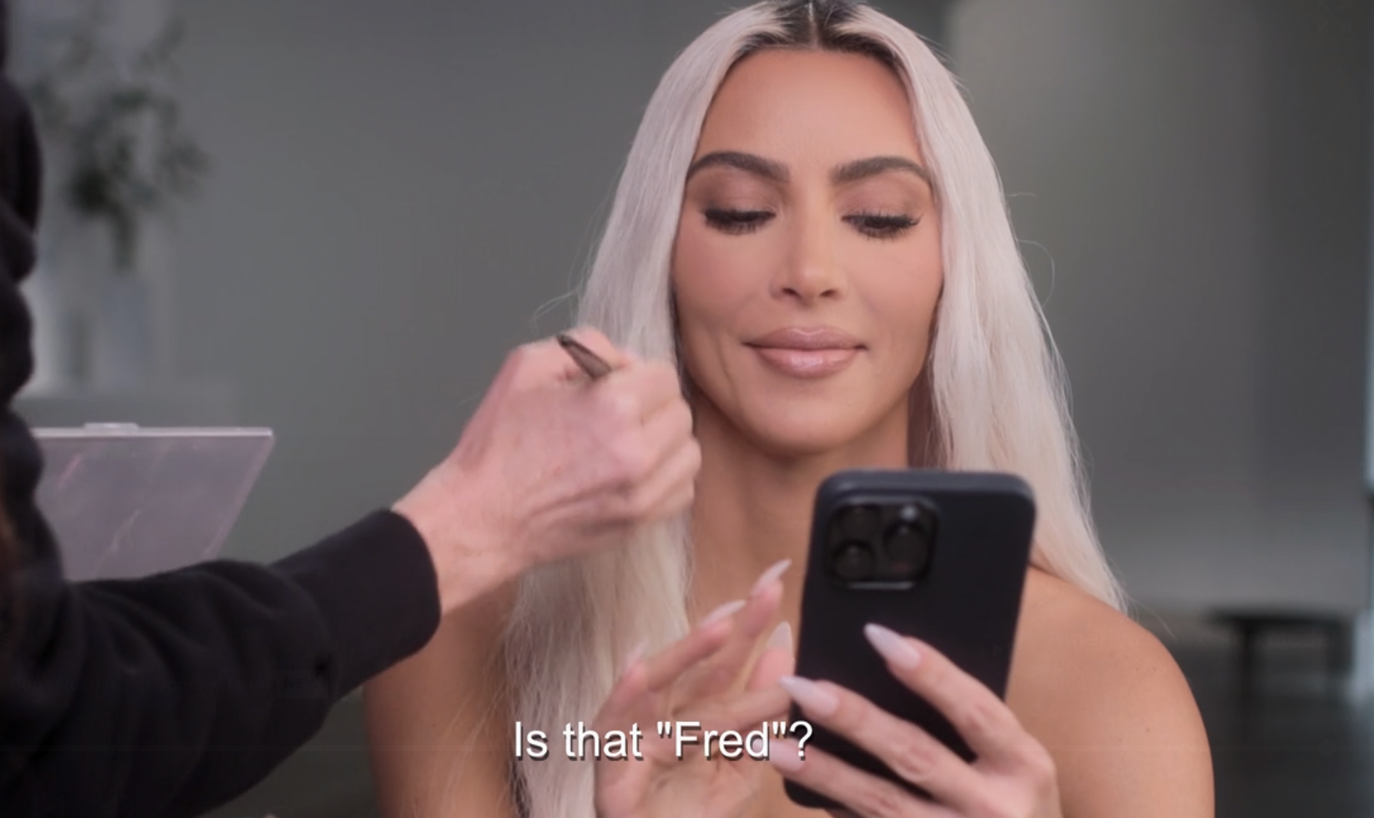 Kim Kardashian fue pillada hablando con un nuevo chico conocido sólo como "Fred"