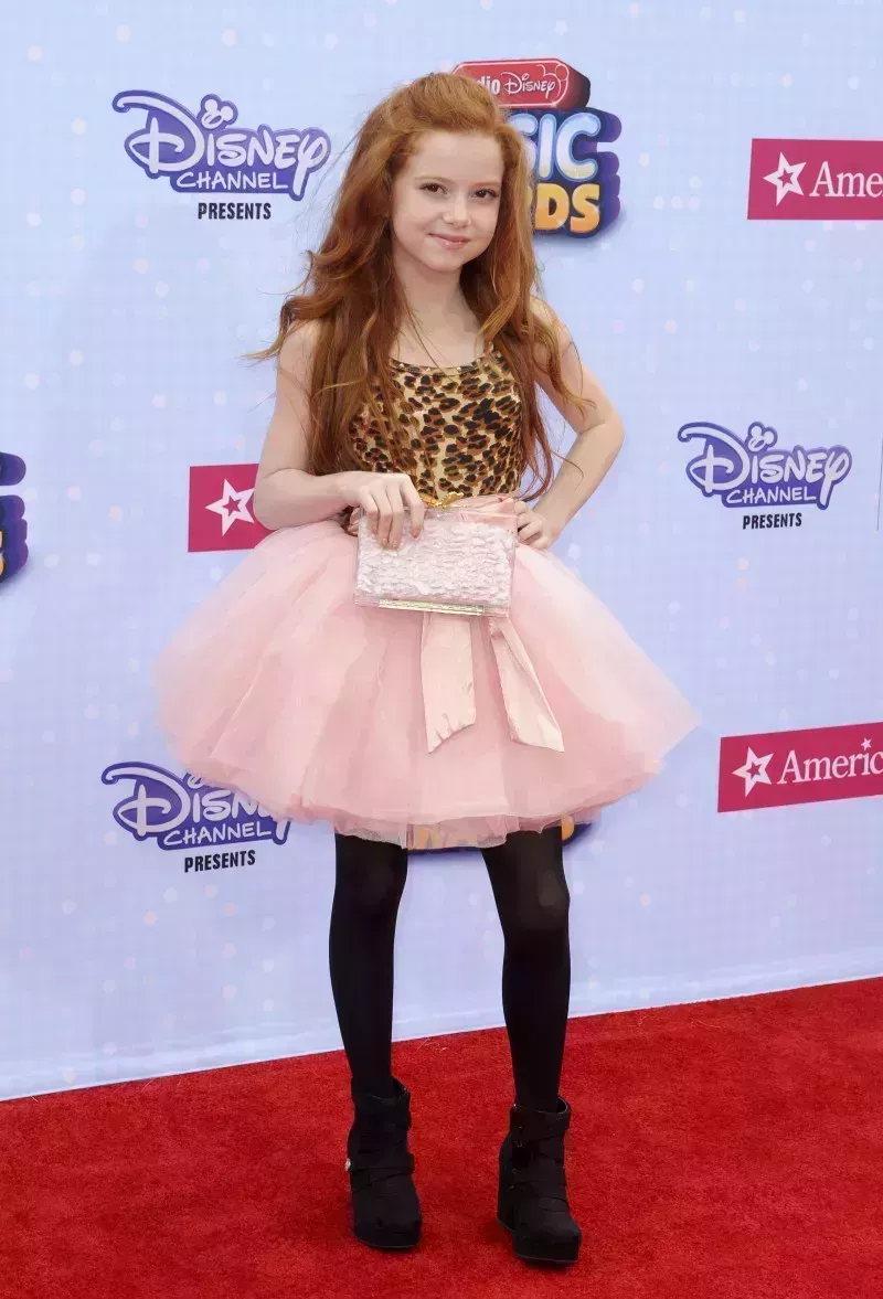 La evolución de Francesca Capaldi en la alfombra roja: Fotos