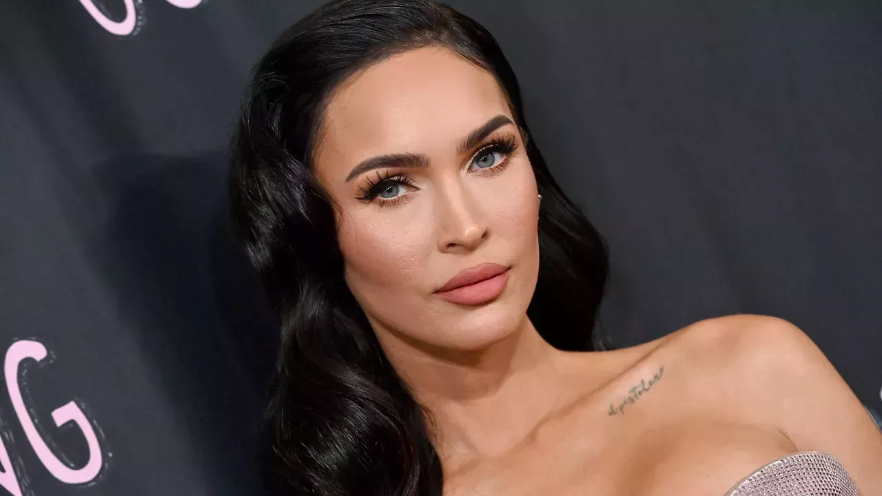 Megan Fox responde a las extravagantes acusaciones de "abuso de menores" de "Clout Chaser