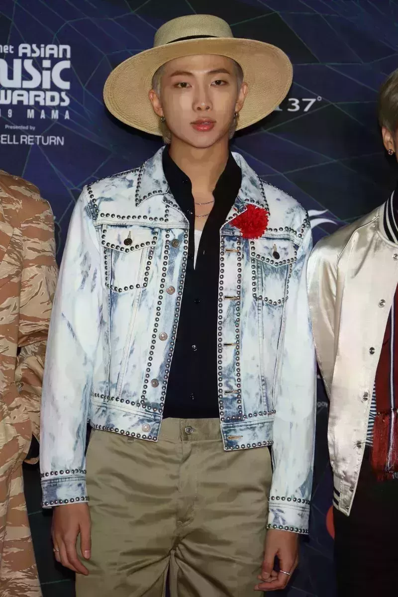 ¡So Boyfriend! Los mejores momentos de moda del líder de BTS, RM: Fotos de la Alfombra Roja