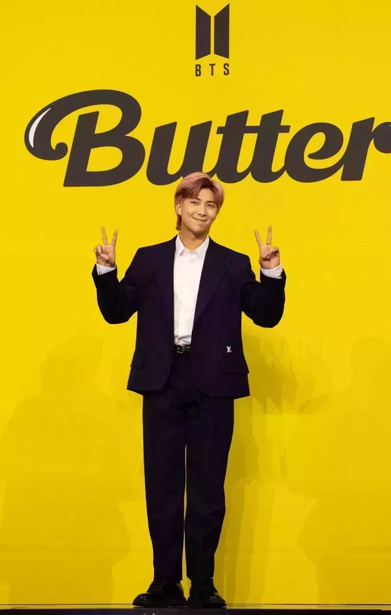 ¡So Boyfriend! Los mejores momentos de moda del líder de BTS, RM: Fotos de la Alfombra Roja