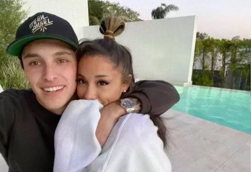 Ariana Grande y Ethan Slater: Cronología completa de los hechos