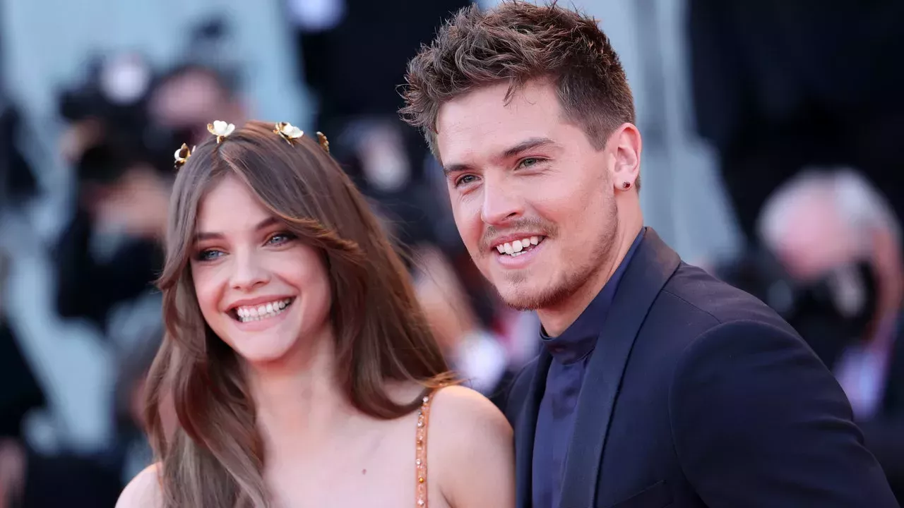 Dylan Sprouse ya está casado con Barbara Palvin