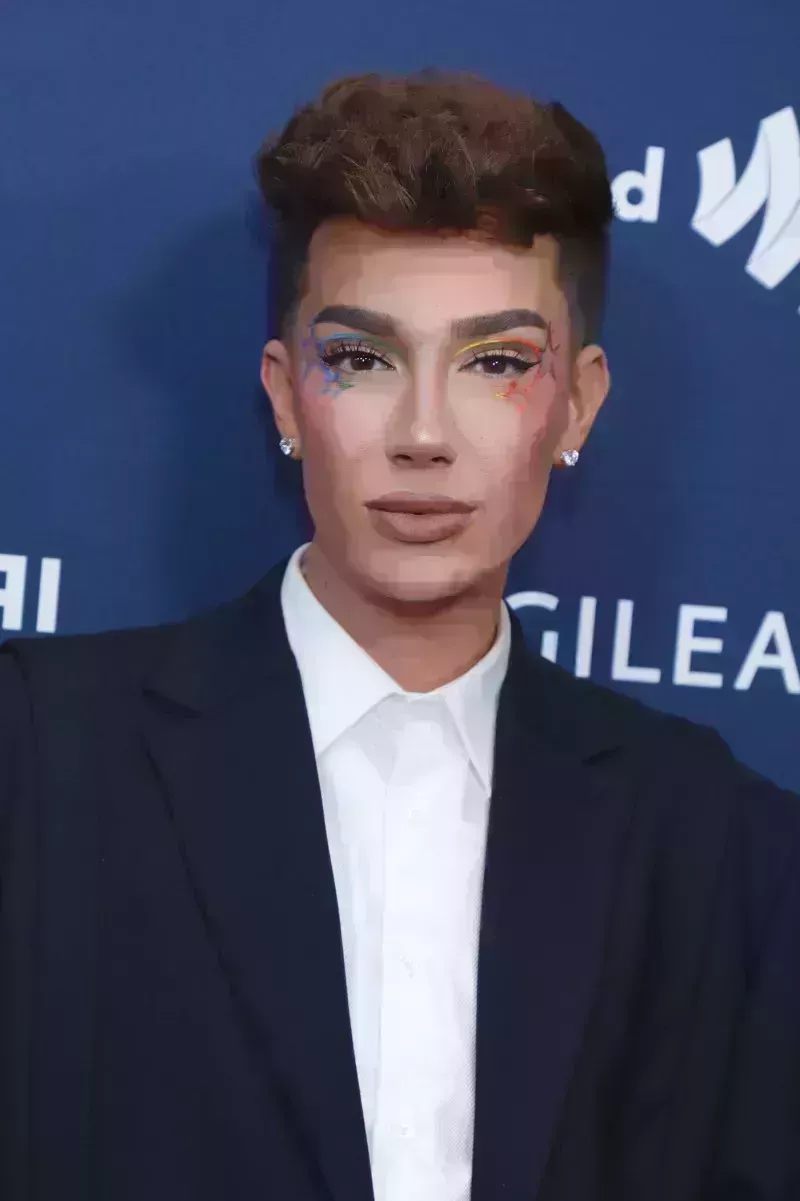 Escándalos de James Charles: Disculpas, acusaciones, más