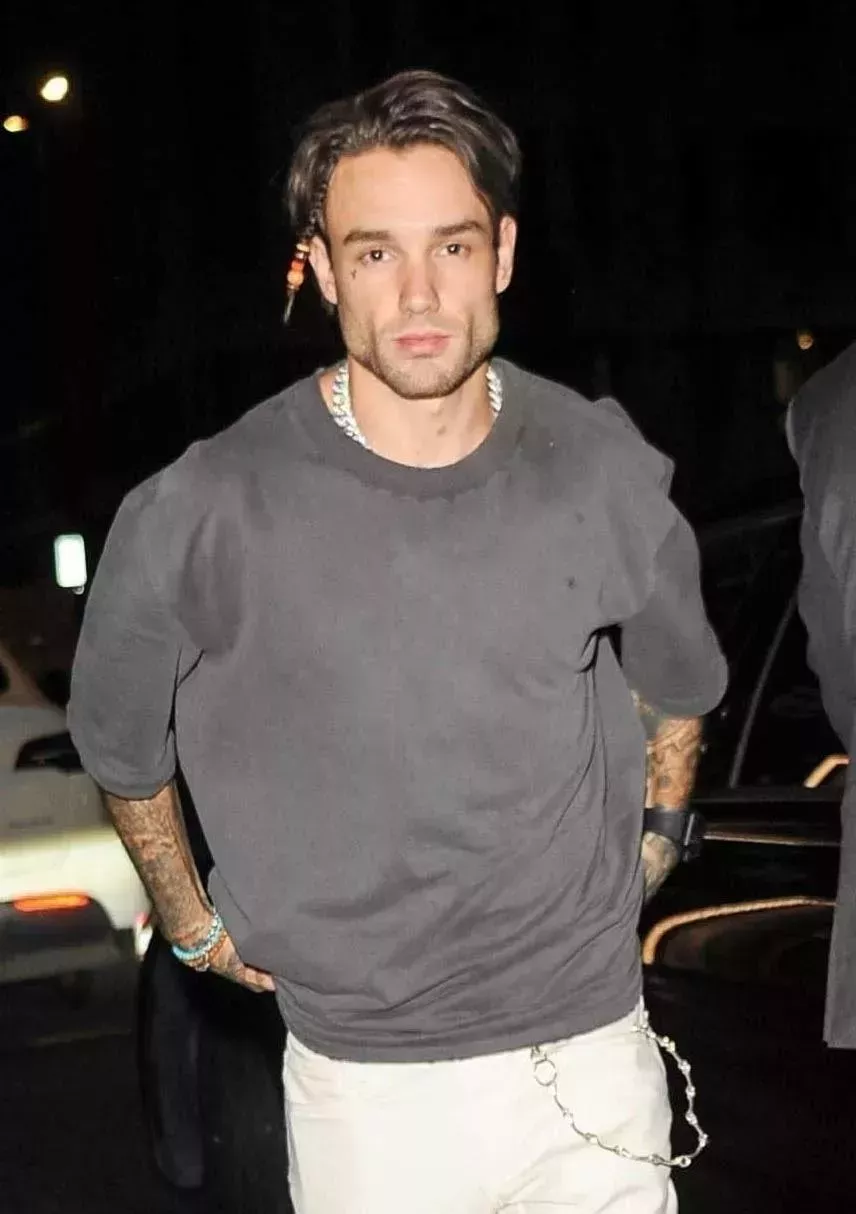 Liam Payne se acaba de tatuar la cara - Ver Foto