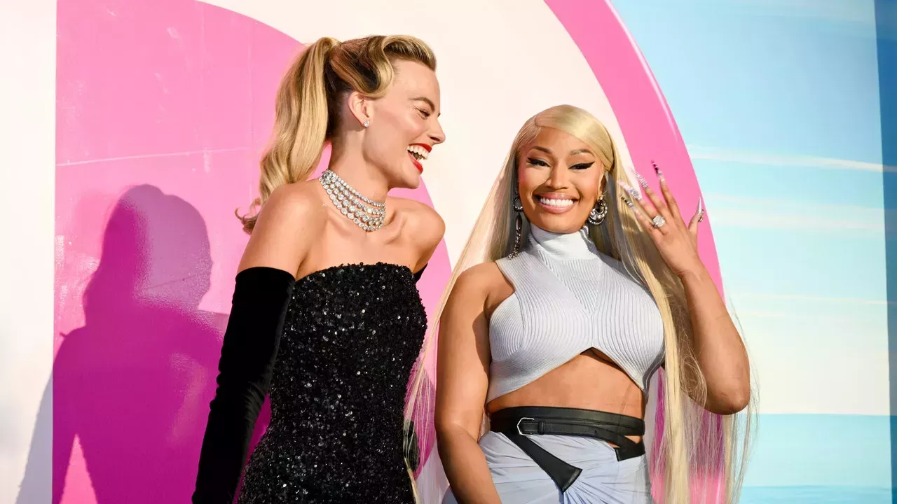 Margot Robbie y America Ferrera se vuelven locas por Nicki Minaj