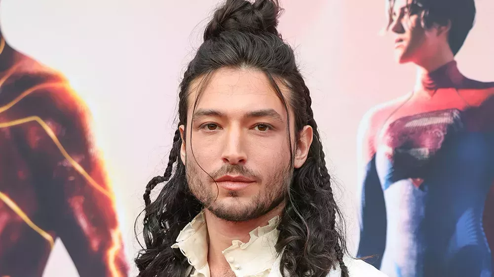 

	
		Se levanta la orden de protección contra el acoso de Ezra Miller en Massachusetts, la estrella de 'The Flash' arremete contra los medios por 