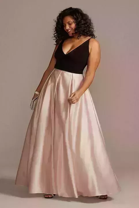 25 Gorgeous Plus Size Prom Dress Ideas in 2023