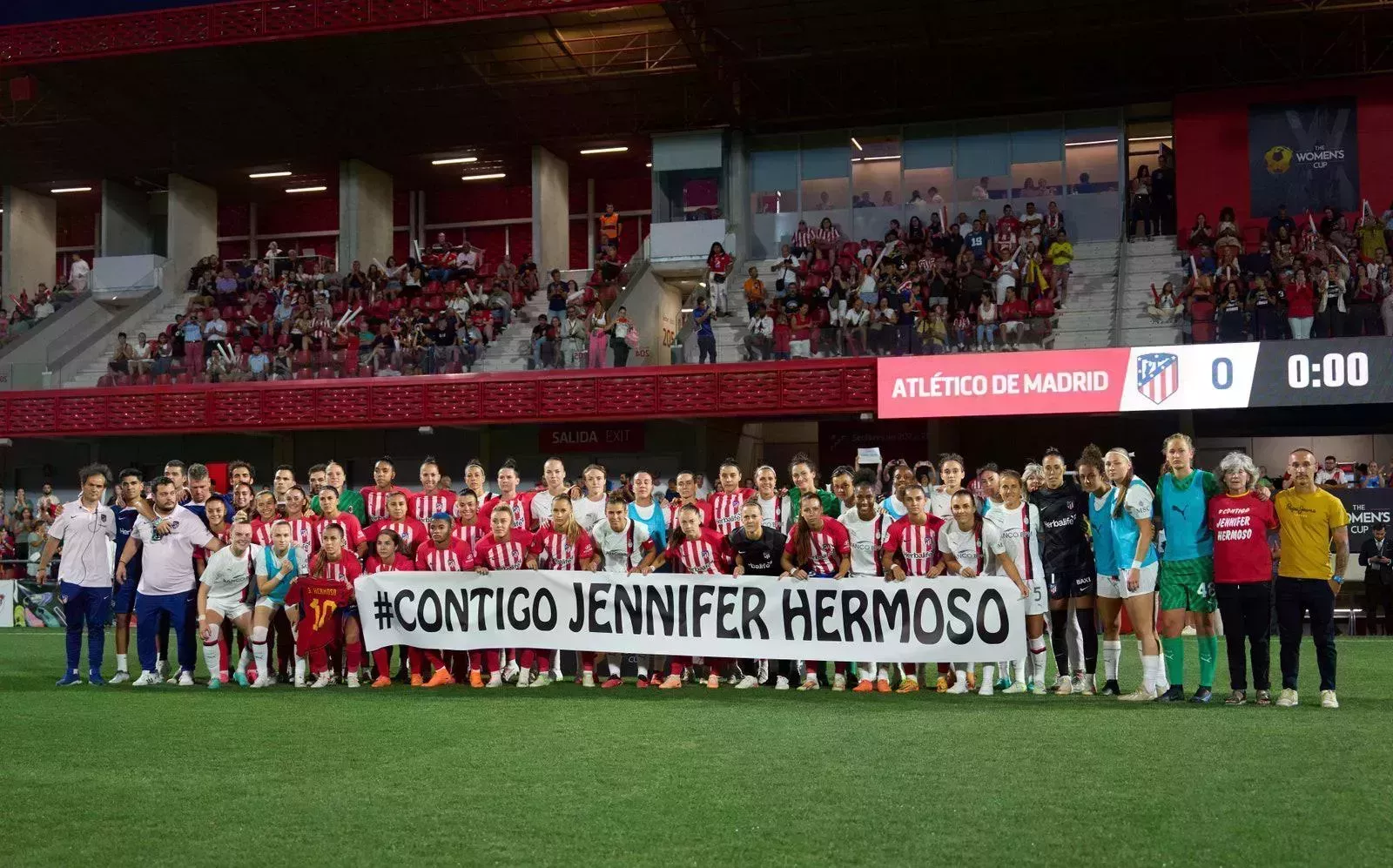 Explicación del incidente del beso en el fútbol femenino español