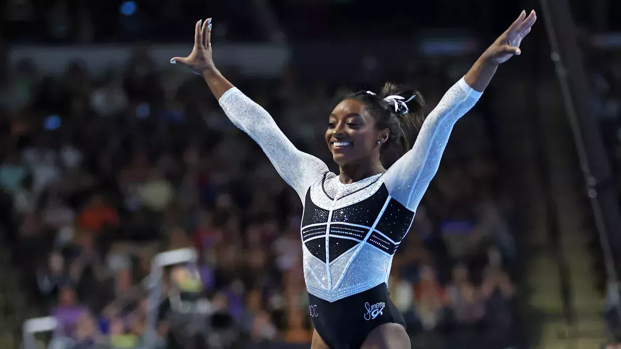 Simone Biles gana su primera competición de gimnasia desde su parón de dos años