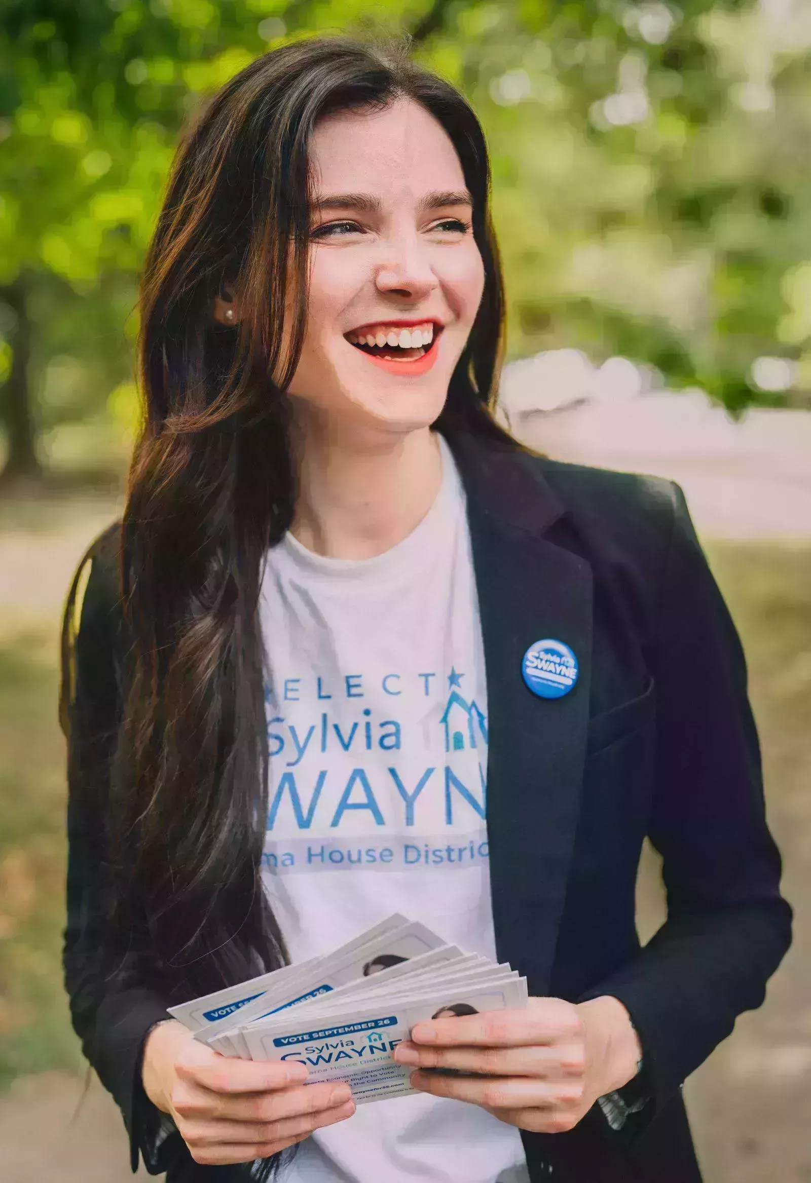 La campaña electoral especial de Sylvia Swayne tiene muchas primicias