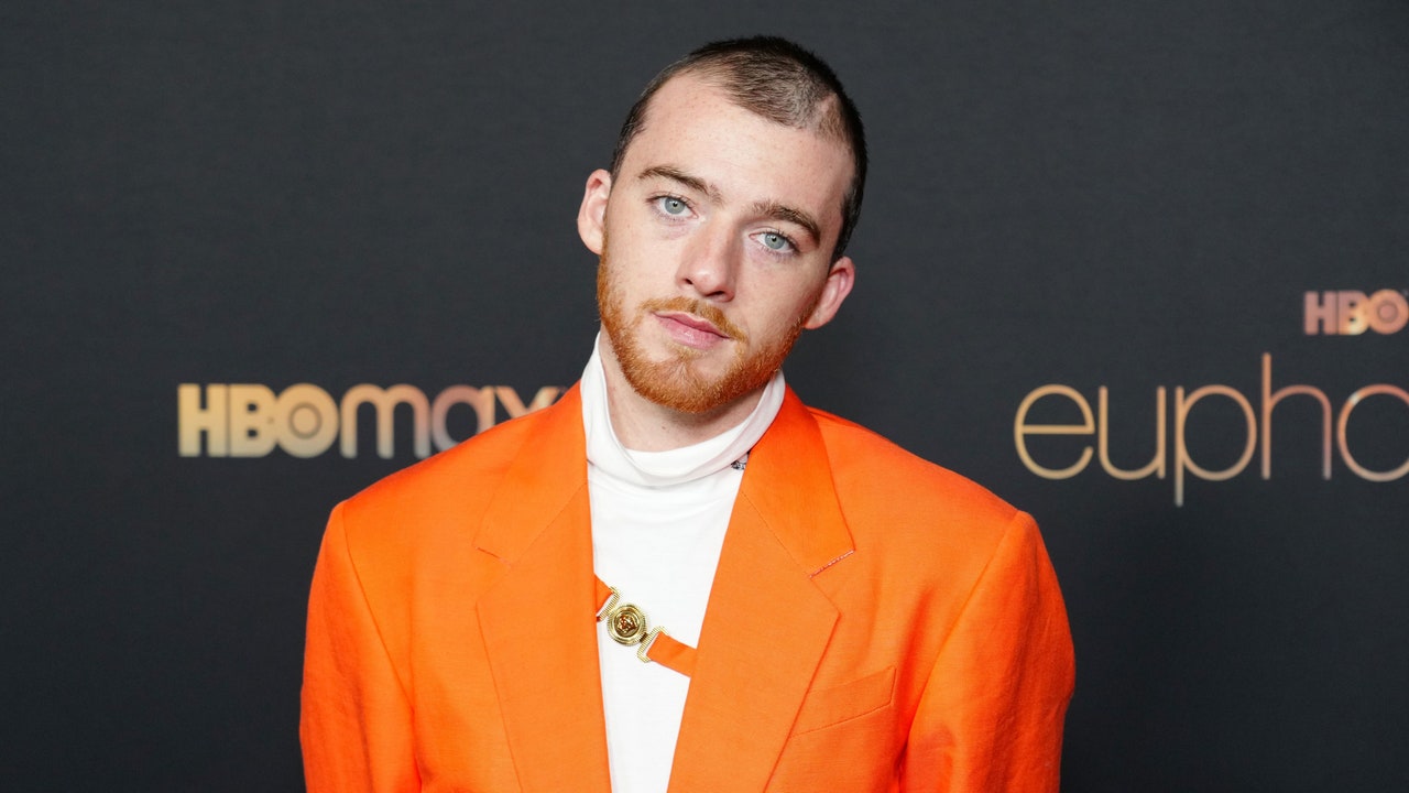 La estrella de "Euphoria" Angus Cloud murió de una sobredosis accidental